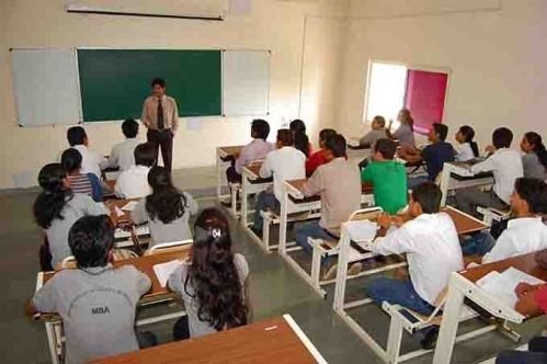 Classroom Indore Institute of Science & Technology  in Indore