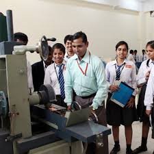 Lab BML Munjal University, School of Engineering And Technology (SOET, Gurgaon) in Gurugram
