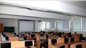 Computer Center of Mulund College of Commerce, Mumbai in Mumbai 