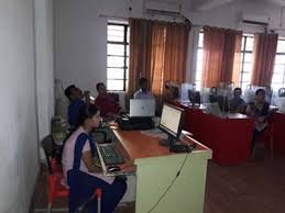 Computer LAb  Government Women's Polytechnic, Patna in Patna