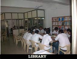 Library Photo Smt NilaBen ManuBhai Padalia Pharmacy College, Ahmedabad in Ahmedabad