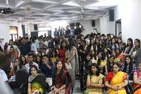 Students photo Sirifort Institute of Management Studies in New Delhi