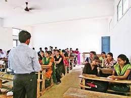 Classroom Abasaheb Marathe College (AMC), Rajapur in Ratnagiri