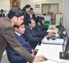 Computer lab  International Institute Of Health Management Research - IIHMR in New Delhi
