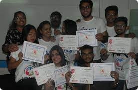  Emdi Institute of Media and Communication Photo with Certificate