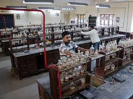 Laboratory of DG Ruparel College of Arts, Science and Commerce, Mumbai in Mumbai 