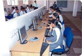 Computer Lab Gurukul Institute of Management and Technology - [GIMT], New Delhi 