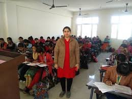 Classroom D.A.V. College  in Karnal