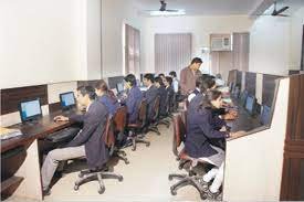 Computer lab Babu Banarsi Das Institute of Technology in Ghaziabad