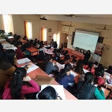 Online Classes Daulat Ram College in North Delhi	
