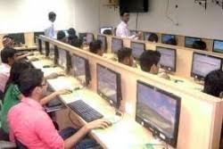 Computer Center of KPB Hinduja College of Commerce, Mumbai in Mumbai 