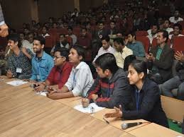 classes Sri Aurobindo College in Ujjain