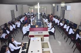 Computer Class of Welcome to S. R. Luthra Institute of Management, Surat in Surat