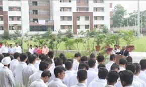 Students Group Photos Hemwati Nandan Bahuguna Uttarakhand Medical in Dehradun