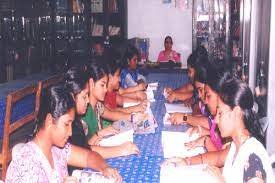 Library of Smt Kandukuri Rajyalakshmi College for Women, East Godavari in East Godavari	