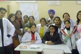 Group Photo D.A.V. Institute of Physiotherapy & Rehabilitation in Jalandhar