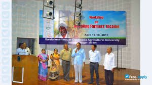 Function at Sardar Krushinagar Dantiwada Agricultural University in Banaskantha