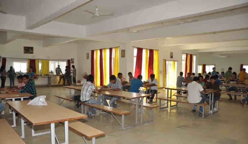 Hostal Sir Padmapat Singhania University in Udaipur