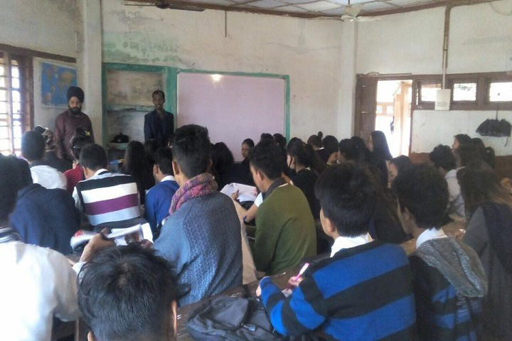Class Room Himalayan University in Papum Pare	