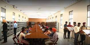 Library Guru Nanak Dev University College in Amritsar	