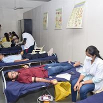 Blood Donation Camp Photo Drs. Kiran & Pallavi Patel Global University  in Vadodara