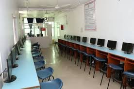 computer lab Beehive College of Advanced Studies (BCAS, Dehradun) in Dehradun