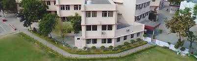 Campus K.L. Mehta Dayanand College for Women in Faridabad