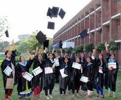 Students Photo Government Home Science College  in Chandigarh