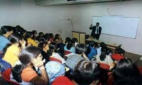 Class Room of KPB Hinduja College of Commerce, Mumbai in Mumbai 