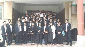 Group photo Ishan Institute of Law (IIL,  Greater Noida) in Greater Noida