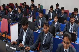 Computer Center of Chadalawada Ramanamma Engineering College, Tirupati in Tirupati