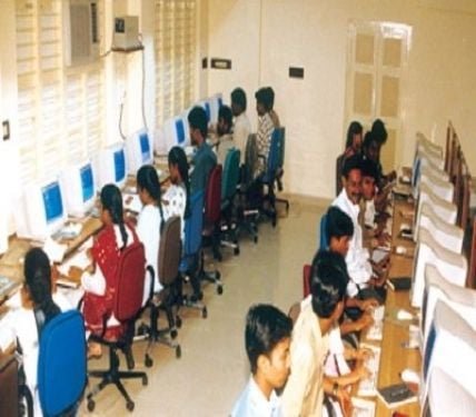 Computer Lab for TSR And TBK Degree And PG College (Visakhapatnam) in Visakhapatnam	