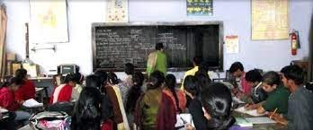 Class room Pandit Prithi Nath College (PPN College, Mahatma Gandhi Marg) in Kanpur 