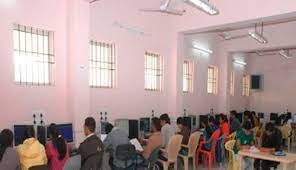 Computer Lab  for School of Computer Science & Information Technology - (SCSIT, Devi Ahilya Vishwavidyalaya, Indore) in Indore