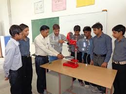Practical lab  Deen Bandhu Sir Chhotu Ram Govt. Polytechnic in Rohtak
