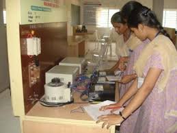 Lab  V.S. Lakshmi Engineering College for Women (VS-LECW, Kakinada, East Godavari) in East Godavari	