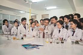 Lab Photo  Uttaranchal Institute Of Pharmaceutical Science, Dehradun in Dehradun