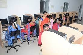 Computer Class of Virudhunagar Hindu Nadars Senthikumara Nadar College in Virudhunagar