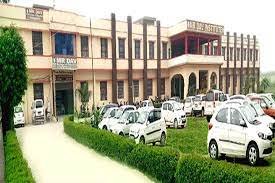 university car parking MR DAV Institute of Management Studies in Rohtak