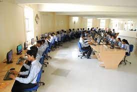 Computer Lab Patel Institute of Technology in Bhopal