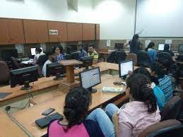 Computer Lab University Of Delhi, (DFS), New Delhi 
