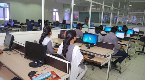 Computer Lab Indore Institute of Science & Technology  in Indore