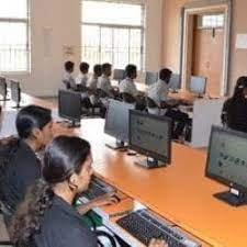 Computer lab Hindusthan Polytechnic College, Coimbatore 
