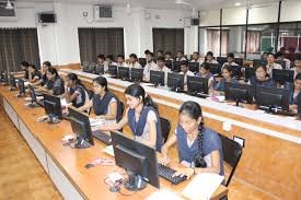 Computer Center of Raghu Engineering College, Visakhapatnam in Visakhapatnam	