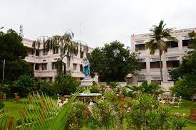 Overview  Holy Cross College ( HCC Trichy ) in Tiruchirappalli