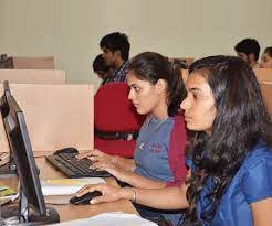 computer lab ICFAI Business School (IBS)  in Bangalore