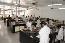 Practical lab Goa College of Pharmacy in North Goa