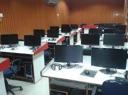 Computer Lab Dayalu Singh College, Muzaffarpur in Muzaffarpur