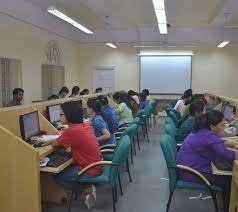 Computer lab Faculty of Medical Sciences, University of Delhi, New Delhi 