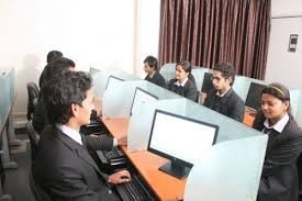 computer lab Himalayan School of Science And Technology (HSST, Dehradun) in Dehradun